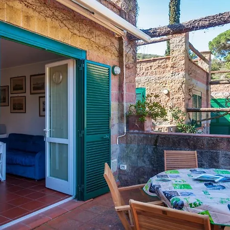 Il Giardino Con Vista Rio dellʼElba